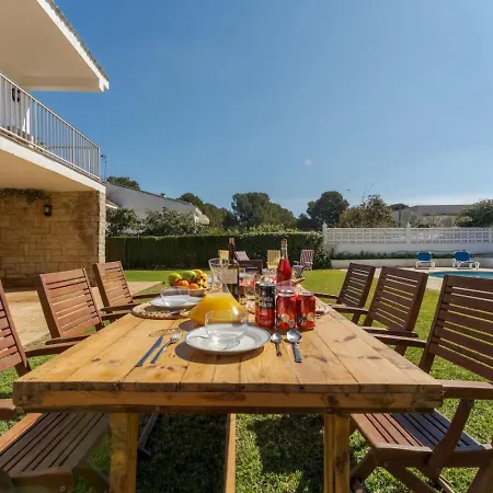 Julia Cap Wifi Pool * 萨洛